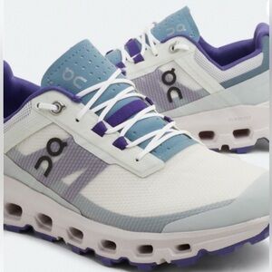 On Running White and Purple Athletic Shoes, only worn TWICE, like NEW, size 6